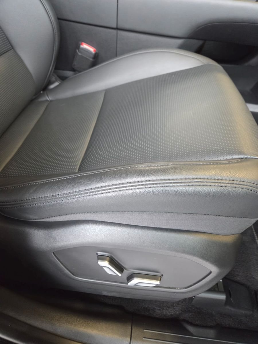 Fahrzeugabbildung Hyundai Santa Fe 1.6 T-GDI Hybrid 158 kW 2WD