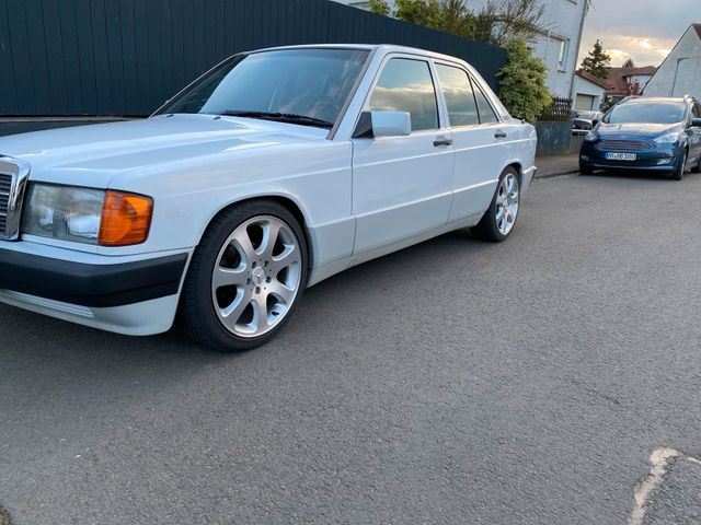 Mercedes-Benz 190 E 2,0 Automatik Mercedes H Kennzeichen