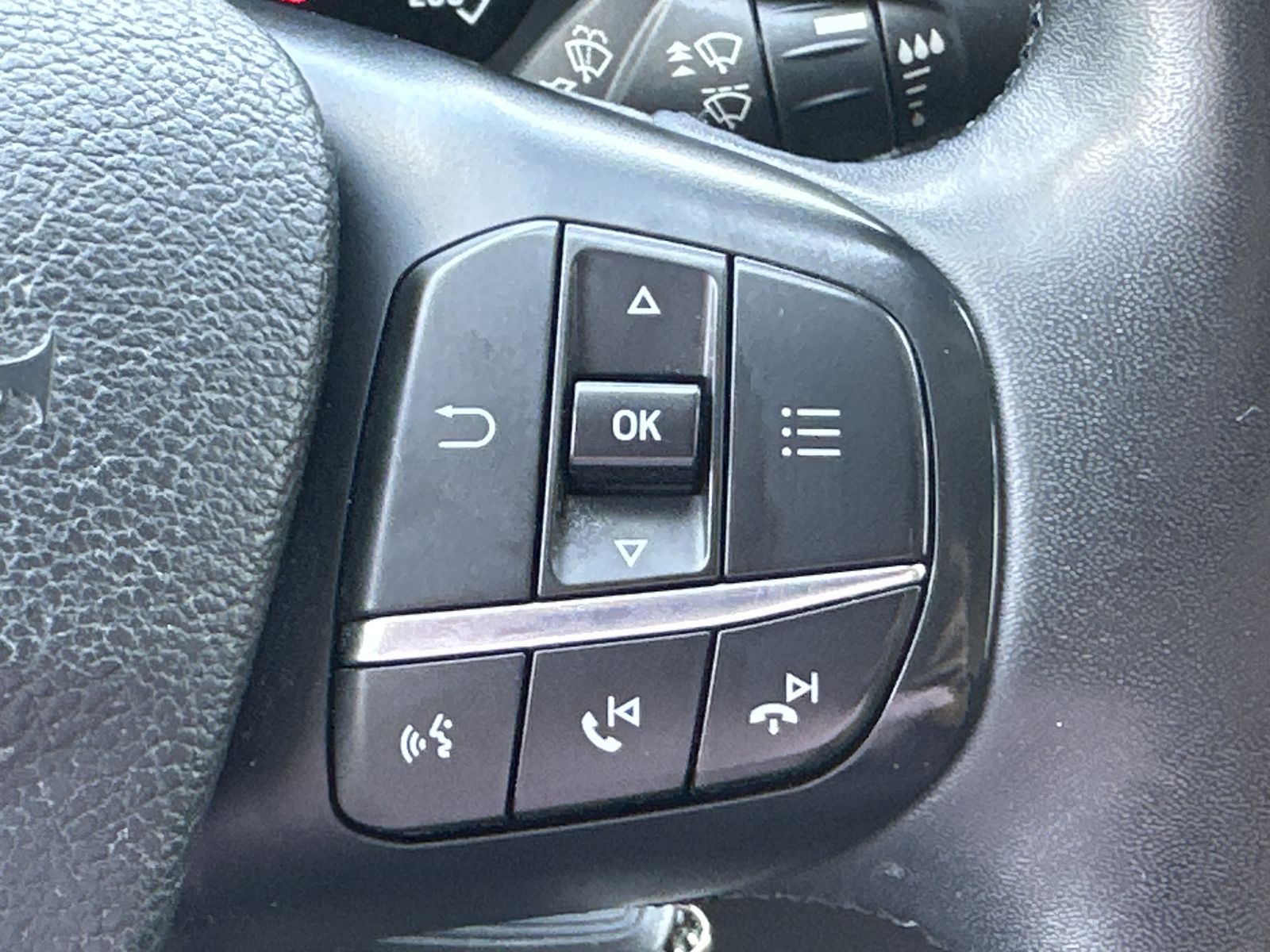 Fahrzeugabbildung Ford Transit 310 L3H2 KLIMA+PDC+DAB+TEMPOMAT