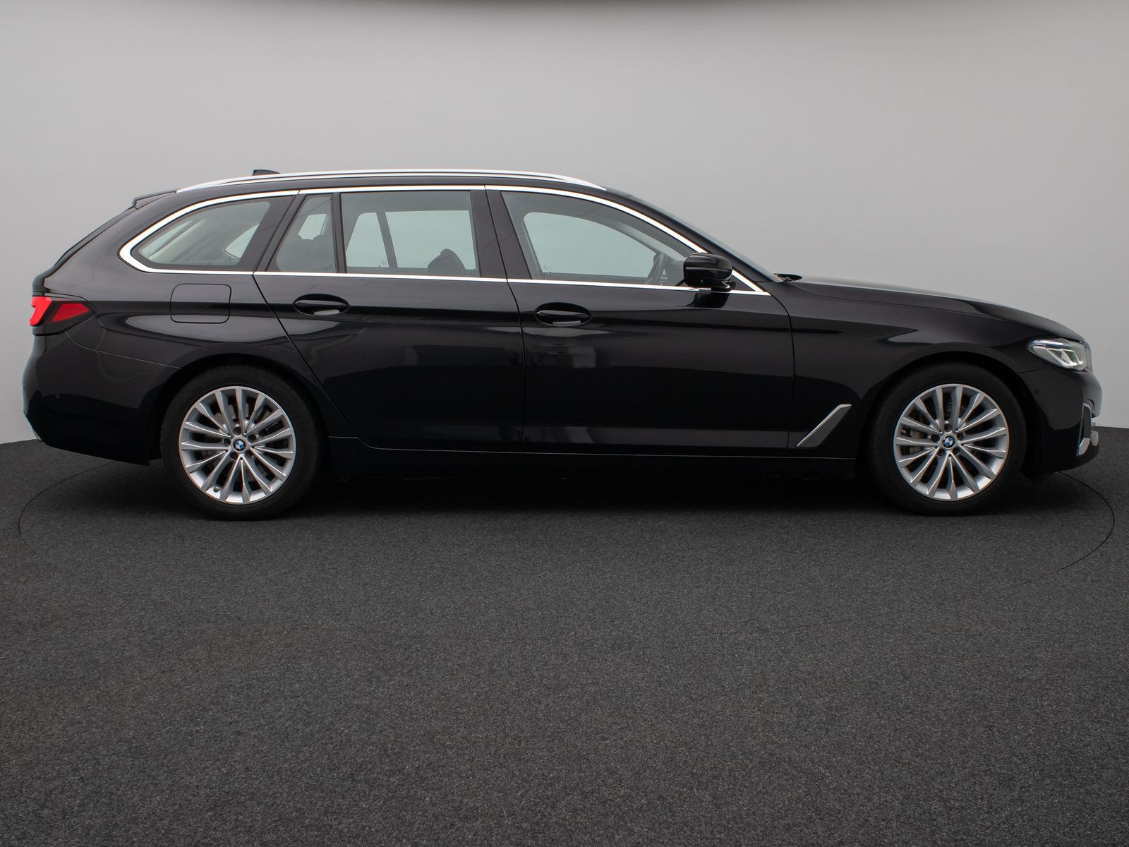 Fahrzeugabbildung BMW 540d xD Luxury Line Laser 360°HUD DAB HiFi AHK