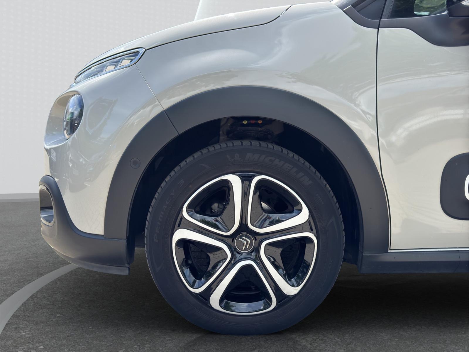 Citroën C3 PureTech 1.2 110 Shine wenig KM, BiColor