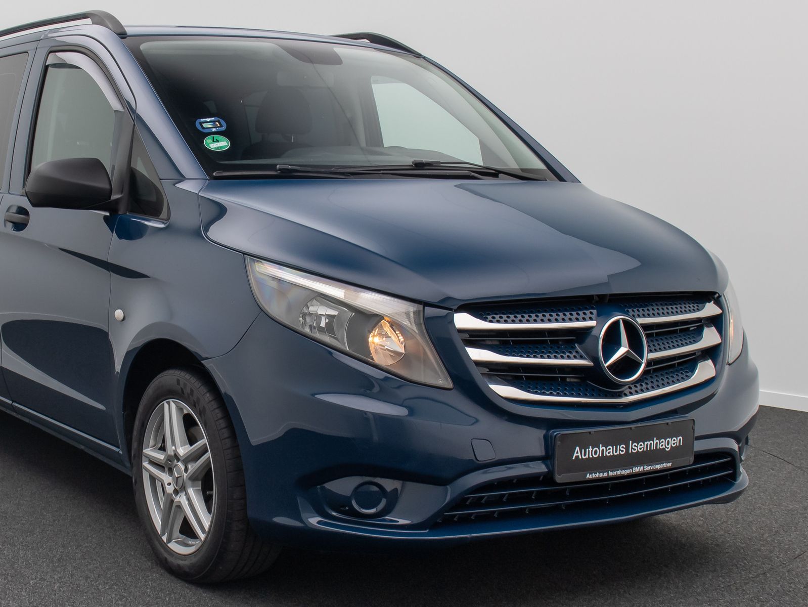 Fahrzeugabbildung Mercedes-Benz Vito Tourer Pro lang Tempomat AHK Fahrlich Komfo