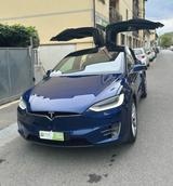 Tesla TESLA Model X Long Range AWD - blaue Tesla Model X