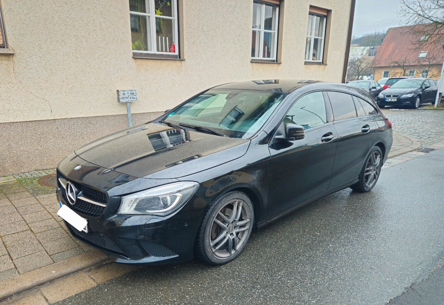 MERCEDES-BENZ CLA 220 Shooting Brake