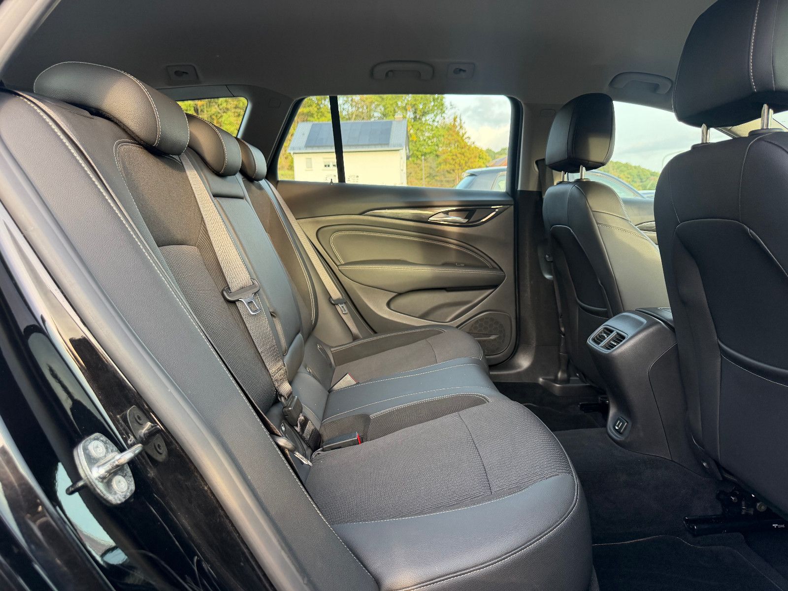 OPEL Insignia B Innovation Sports Tourer TÜV-Neue – Foto 12