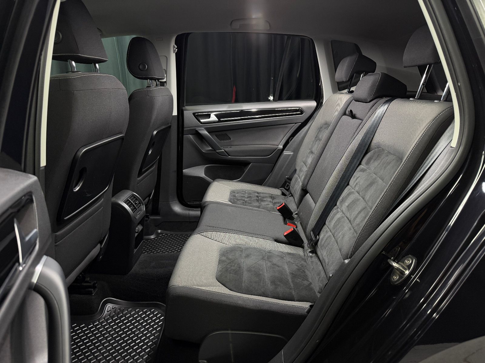 Fahrzeugabbildung Volkswagen Golf Sportsvan VII Highline |AUTOMATIK|PDC|DSG