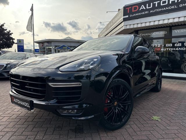 Porsche Cayenne Turbo Voll LED BOSE Pano