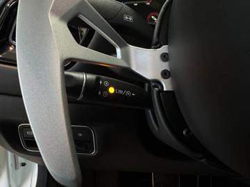2021 Aston Martin V8 VANTAGE 缩略图 14