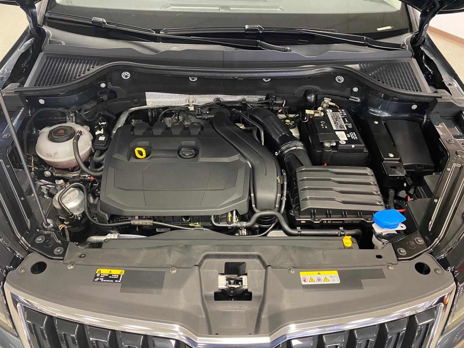 Fahrzeugabbildung SKODA Karoq 1.5 TSI +APP+KLIMA+ACC+RFK+PDC+NAVI+SITZHE