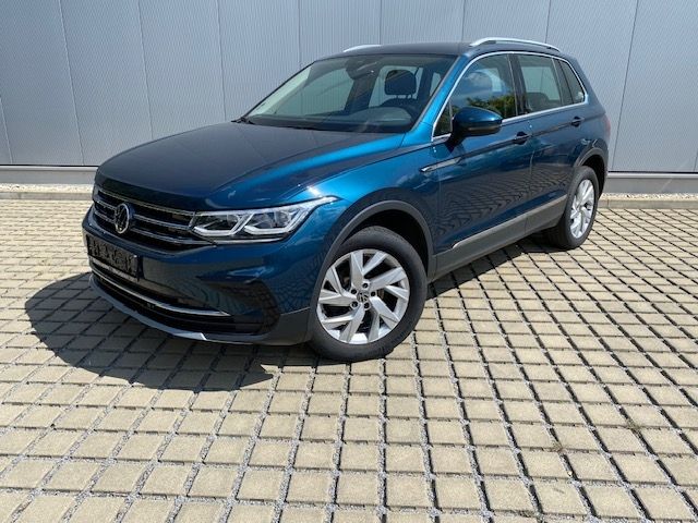 Tiguan 2.0 TDI 4Motion DSG Elegance AHK/MATRIX/1
