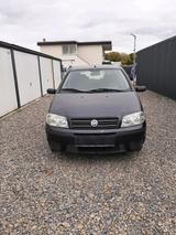Fiat punto 188 1.2 60 Ps Bj 2006  Tűv bis April... - gebrauchte Fiat Punto aus dem Jahr 2006