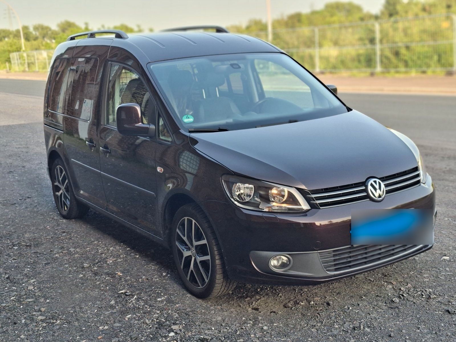 VW TÜV NEU !! VW Caddy Highline 2,0TDI, 170 P...