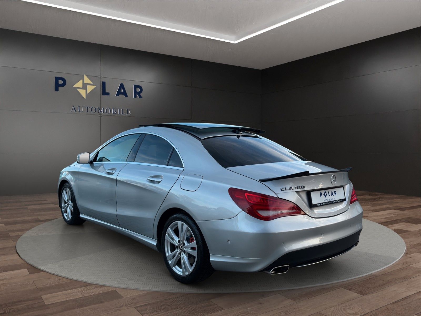 Fahrzeugabbildung Mercedes-Benz CLA 180 *Pano*Automatik*Bi-Xen*Navi*Sitzheizung