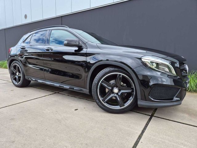 Mercedes-Benz GLA 180 *AMG SPORTPAKKET*19'ALU*ALCANTARA*NAVI*N