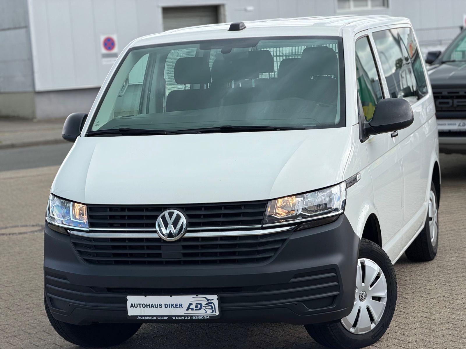 Volkswagen T6.1 Transporter Kombi EcoProfi FWD