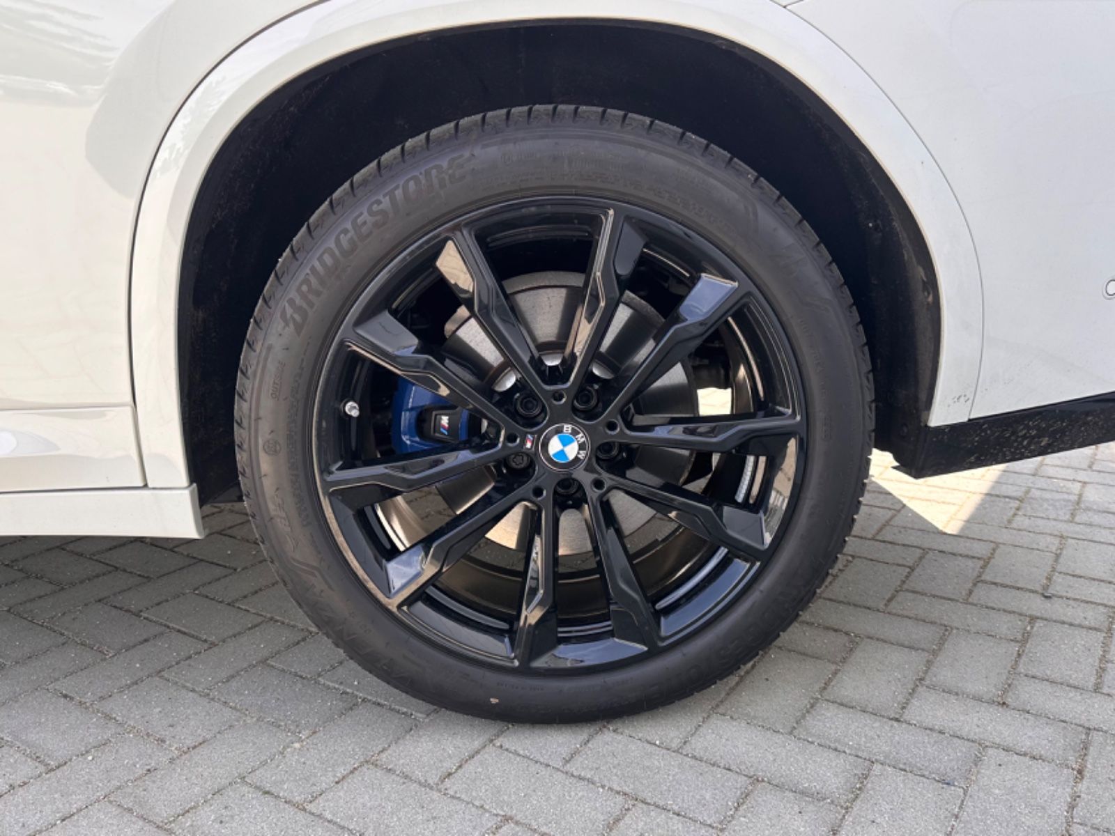 Fahrzeugabbildung BMW X4 M40i*HUD*Pano - *Miete*Mietkauf*