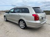 Toyota Avensis Combi Executive 2.0-l-VVT-i  TÜV  08/26 - Toyota Avensis in München