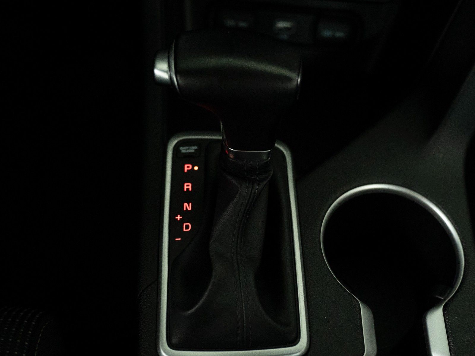 Fahrzeugabbildung Kia Sportage Vision 2WD AUTOM./SITZHZG./KAMERA/DAB