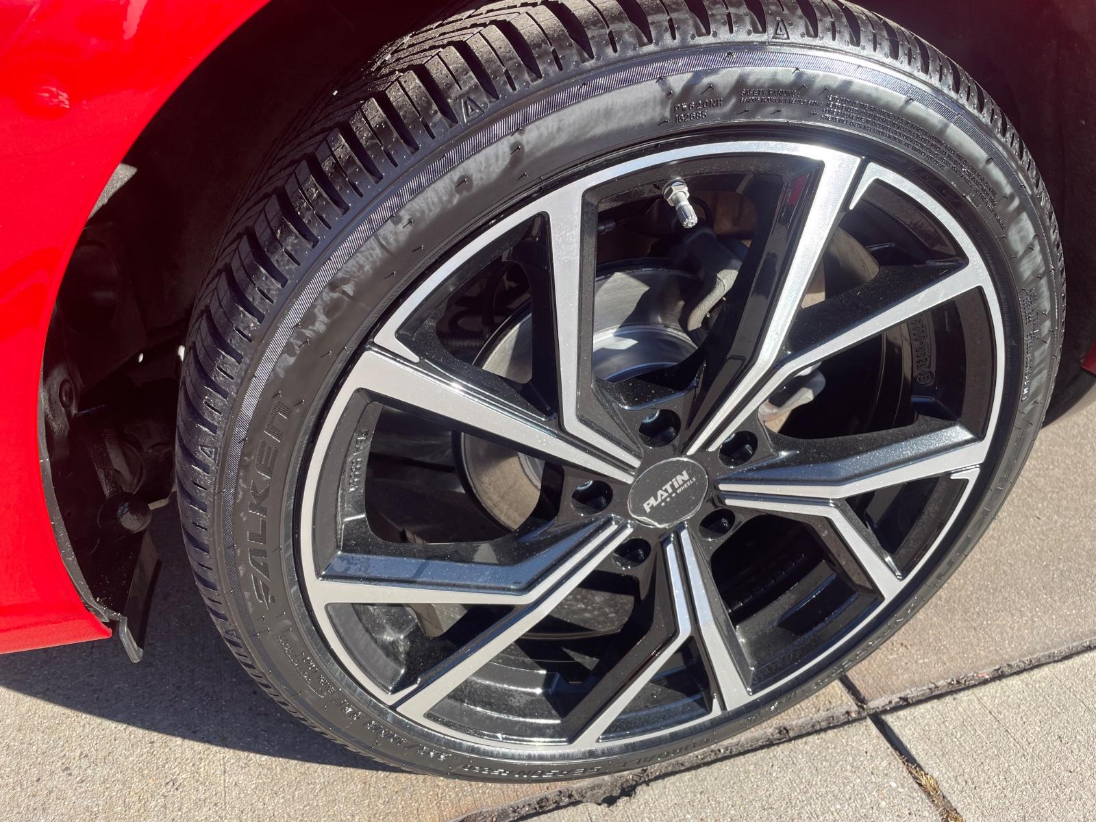 Renault Megane IV 1,3 Limo/Navi/Klima/Kamera/LED/PDC