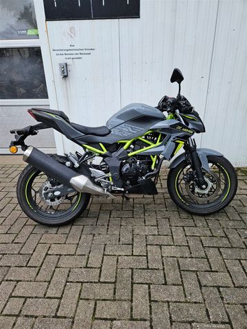 Kawasaki Z125 Unfallkrad Bastlerfahrzeug Teileträger