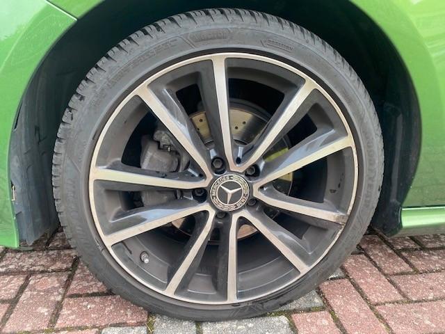 Mercedes-Benz A 180 Urban TÜV Insp. Reifen neu Navi Kamera ra 