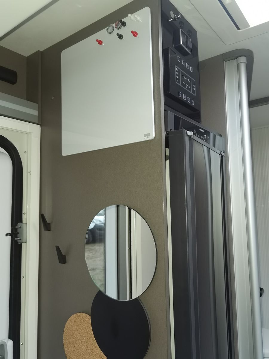 Fahrzeugabbildung Challenger X150