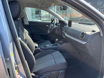 Audi Q2 35 TFSI advanced LEDKamera