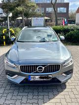 Volvo V60 T6 AWD Momentum Pro, s.g.Zust., 2. Hd. - Volvo V60 Kombi Awd mit Benzin-Antrieb