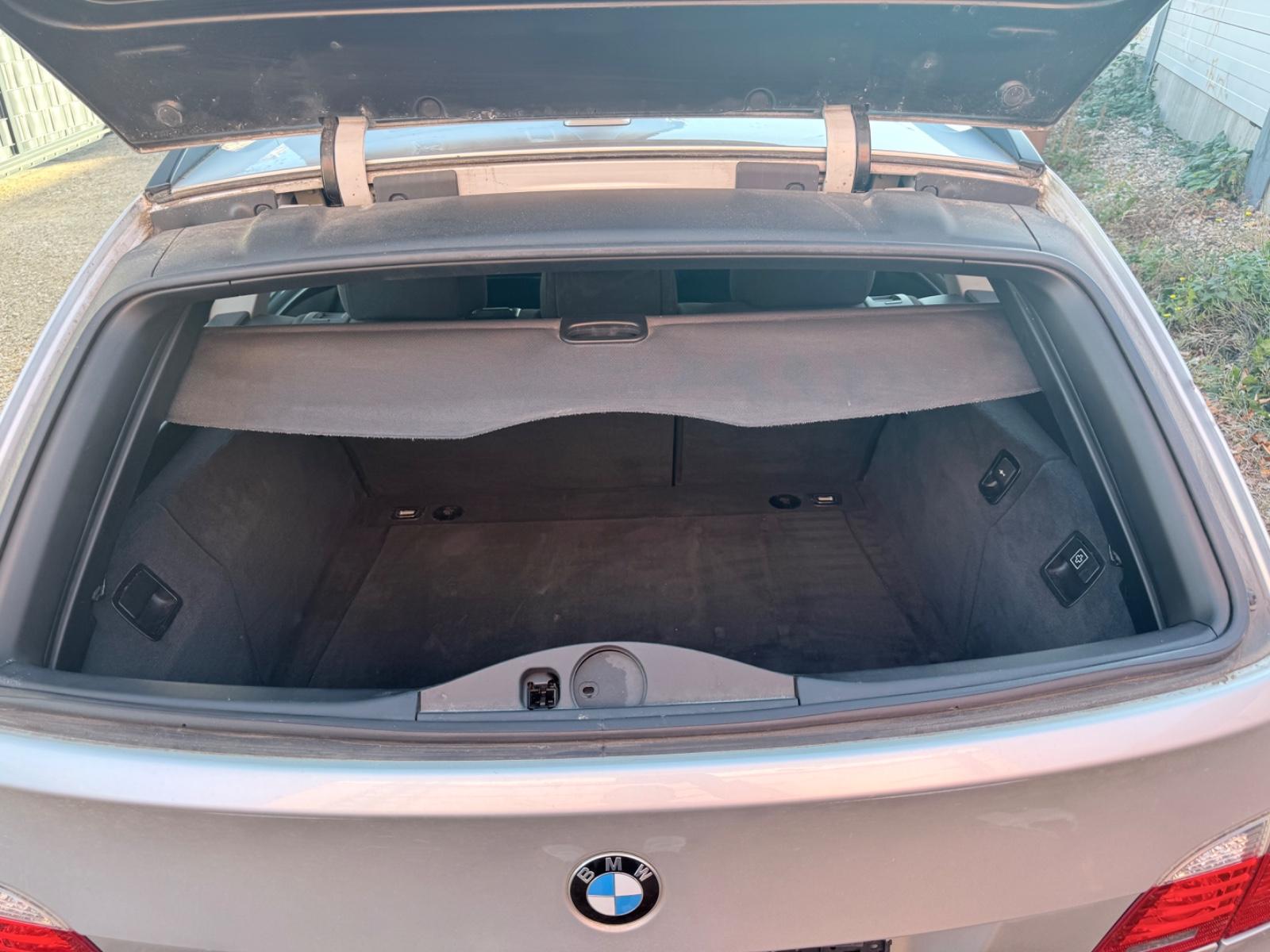 BMW 520 2010 — photo 11