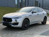 Maserati GranLusso S 360*Pano*Matrix*Soft*Luft*Mem - Maserati Levante aus 2018