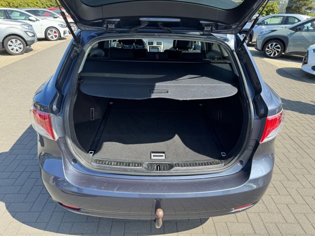 Toyota Avensis  Kombi Edition