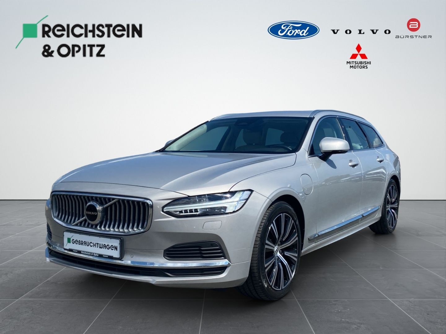 Volvo V90 Kombi Core Recharge Plug-In Hybrid AWD