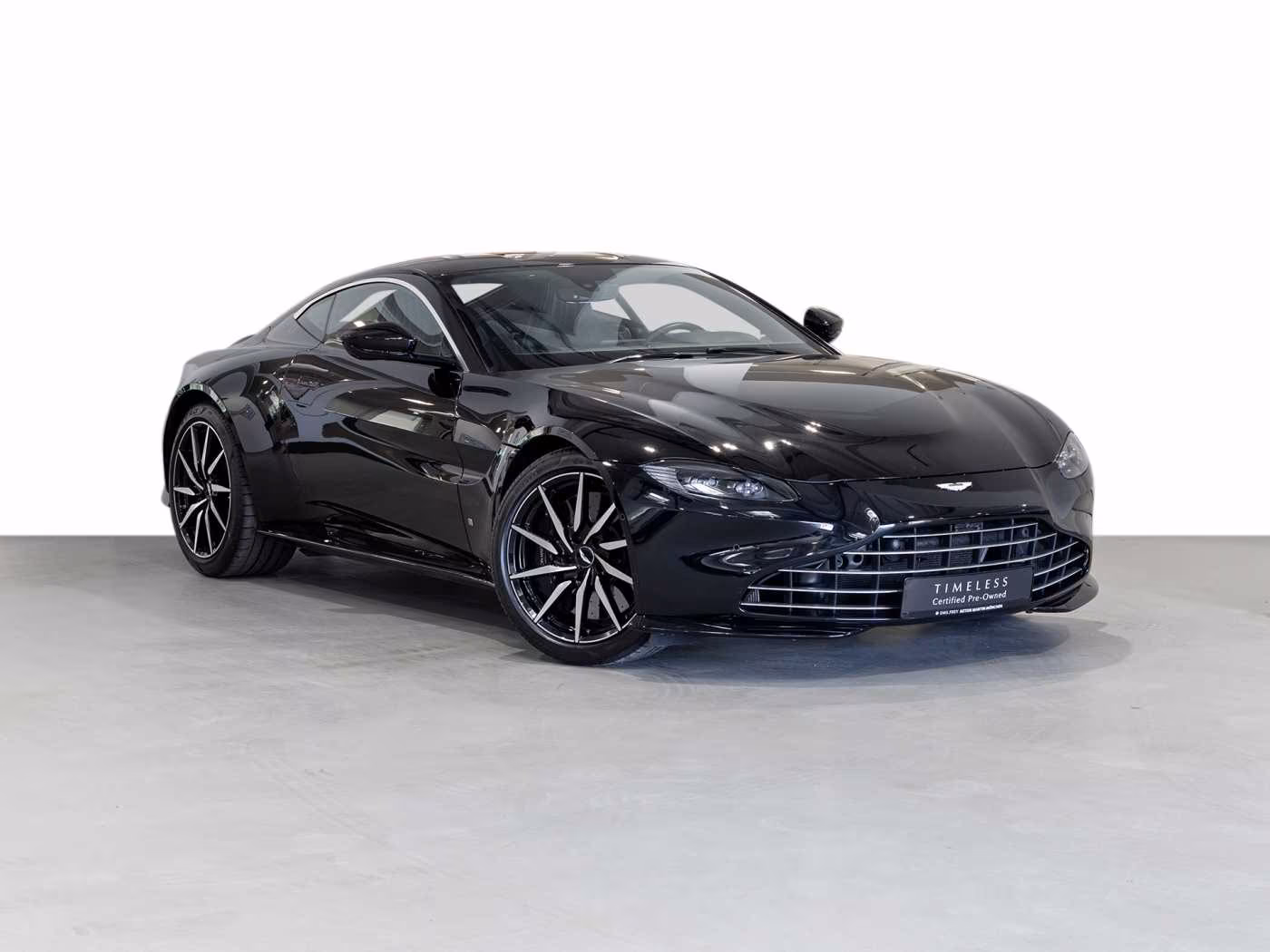 Aston Martin Vantage V8 Coupe -Onyx Black-