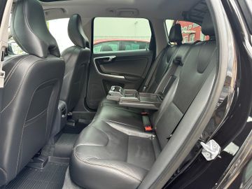 Volvo XC60 - 11