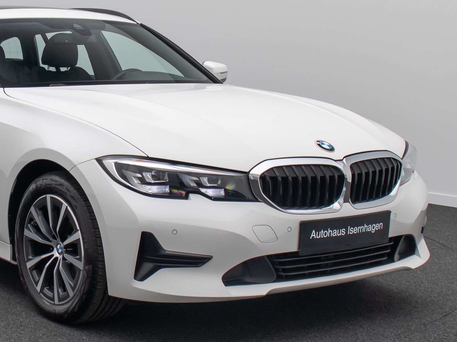 Fahrzeugabbildung BMW 320d xD Panorama PDC DAB Sport Geschwindigkeitsr