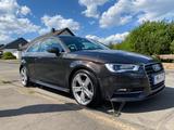 Audi A3 8V  1.6 TDI Ultra S-Line LED / Xenon / TÜV / 