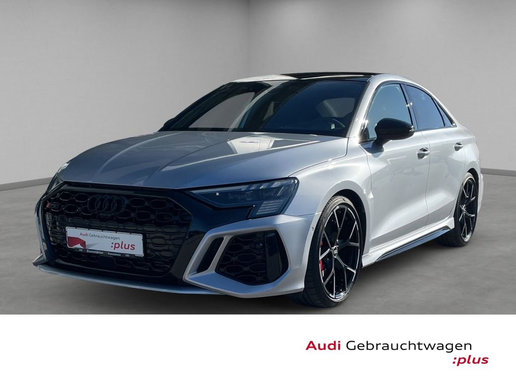Audi RS3 — hlavná fotografia