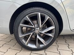 SKODA Superb Combi 2.0 TDI Sportline DSG SKODA Superb Combi 2.0 TDI Sportline DSG