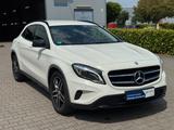 Mercedes-Benz GLA 220 CDI Garantie *Keyless *Night Paket *Navi - Mercedes-Benz GLA 220 Gebrauchtwagen