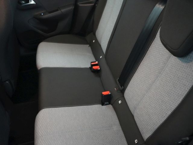Corsa F FACELIFT EDITION+LED+SITZ-/LENKRADHEIZUN