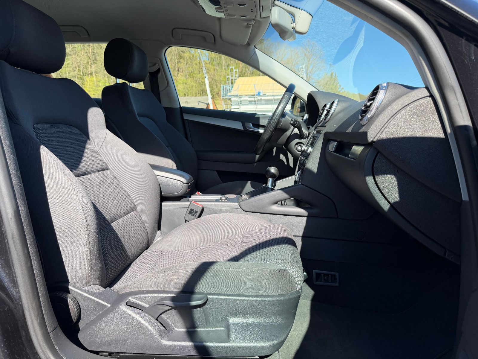 AUDI A3 Sportback 1.4 TFSI KLIMAA/Bi-XENON – Foto 11