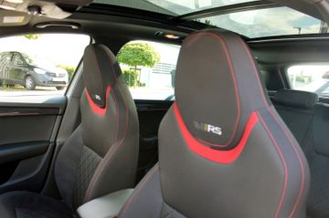 Fahrzeugabbildung SKODA Octavia Combi RS 245 Navi LED Pano PLA ACC