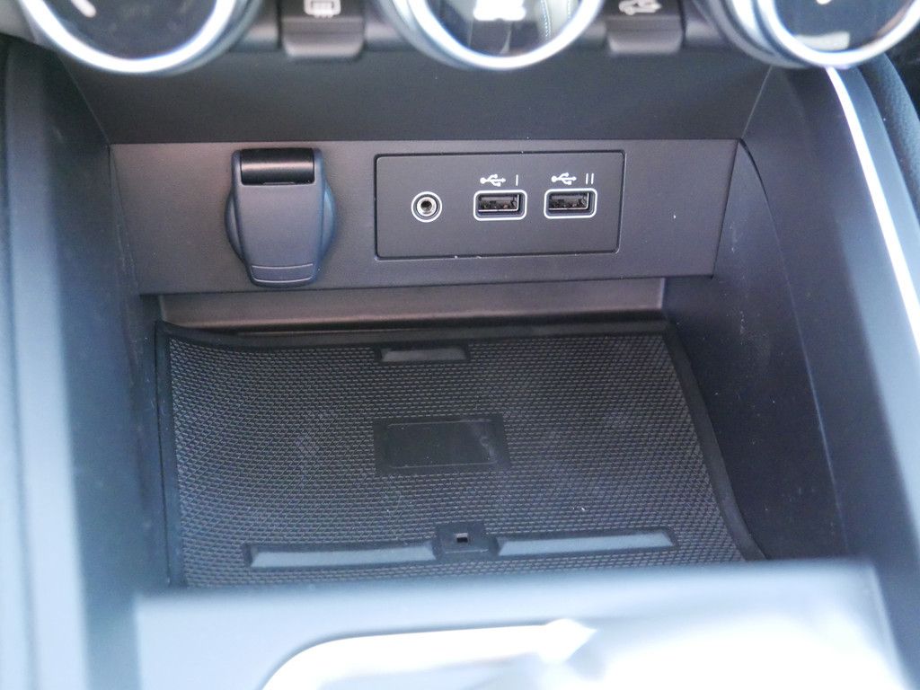 Fahrzeugabbildung Renault Clio Esprit Alpine E-Tech Full Hybrid 145