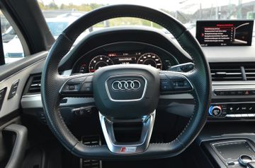 Audi Q7 - 9