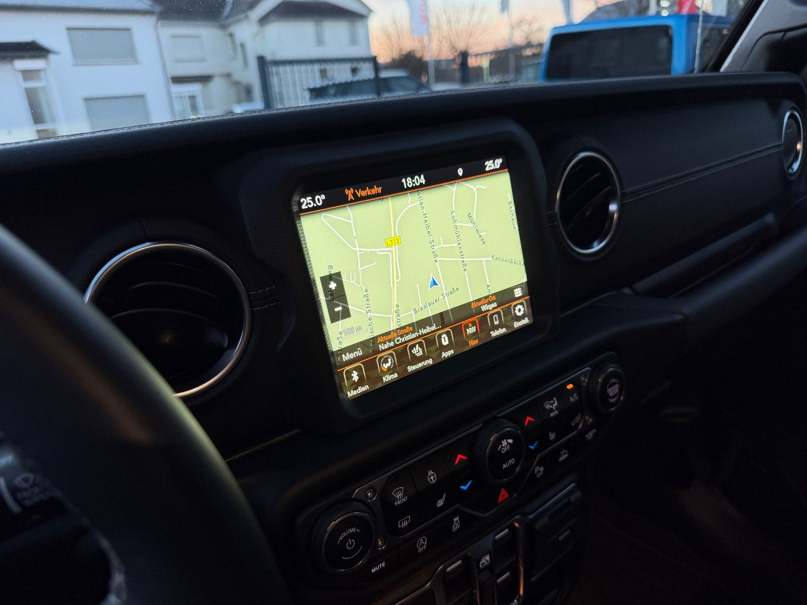 Fahrzeugabbildung Jeep Gladiator Overland 4WD/VOLL/NEUWAGENZUSTAND/