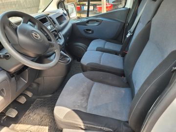 Opel Vivaro - 6