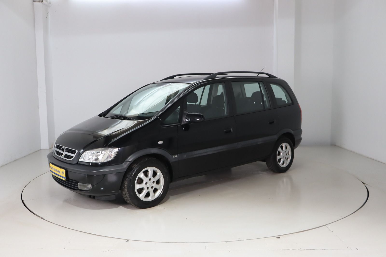 Fahrzeugabbildung Opel Zafira A 1.8i 7 Sitze * HU/AU 03.27 * AHK