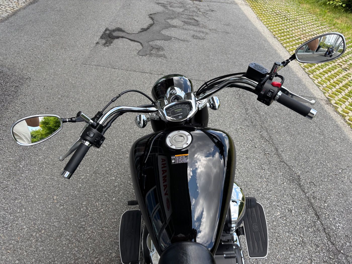 Fahrzeugabbildung Yamaha XVS 1300 Drag Star aus erster Hand