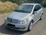 Mercedes-Benz B 200 Special Edition Automatik+Tip Navigation  - Mercedes-Benz B-Klasse: Special Edition