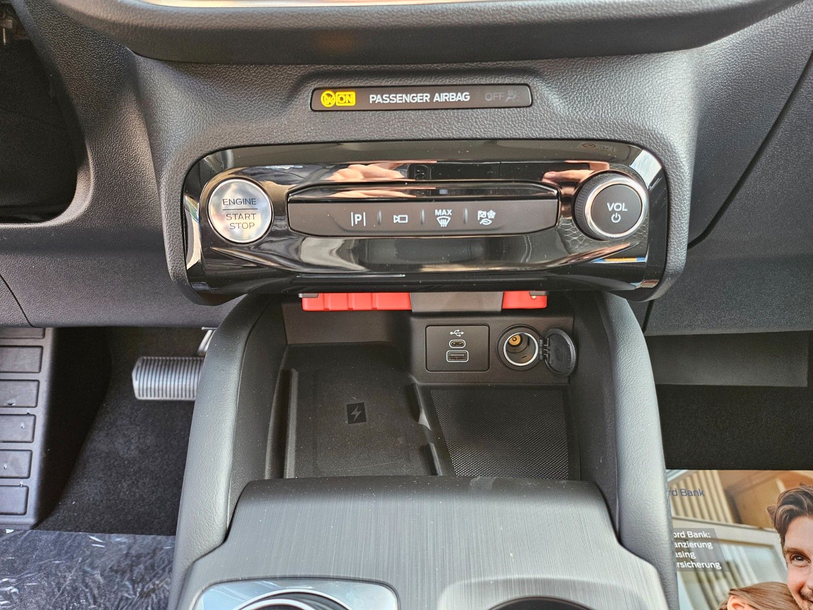 Fahrzeugabbildung Ford Kuga Hybrid Titanium